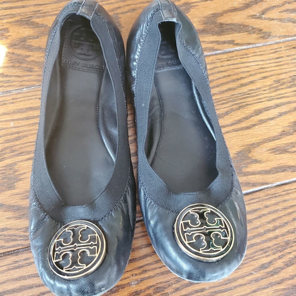 Tory Burch Caroline black leather ballet flats